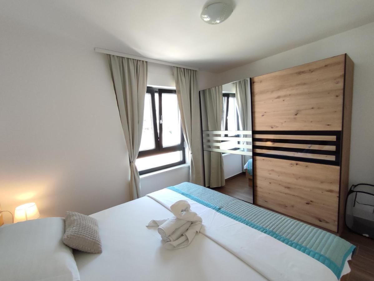 Sunnyside * Makarska